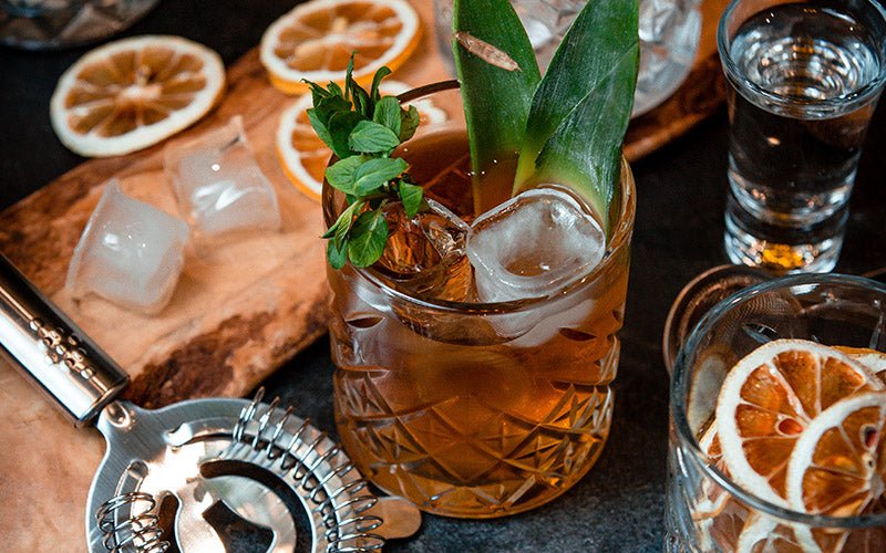 How to Pair Whiskey with Food - LIQUOR JOY