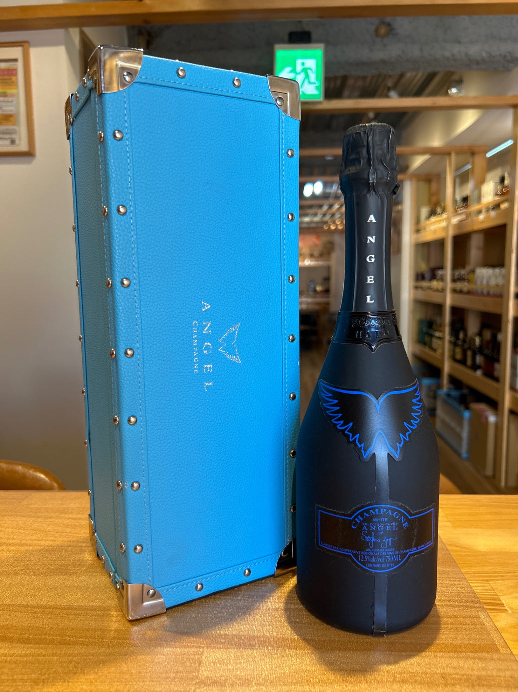 Angel Brut Halo Blue