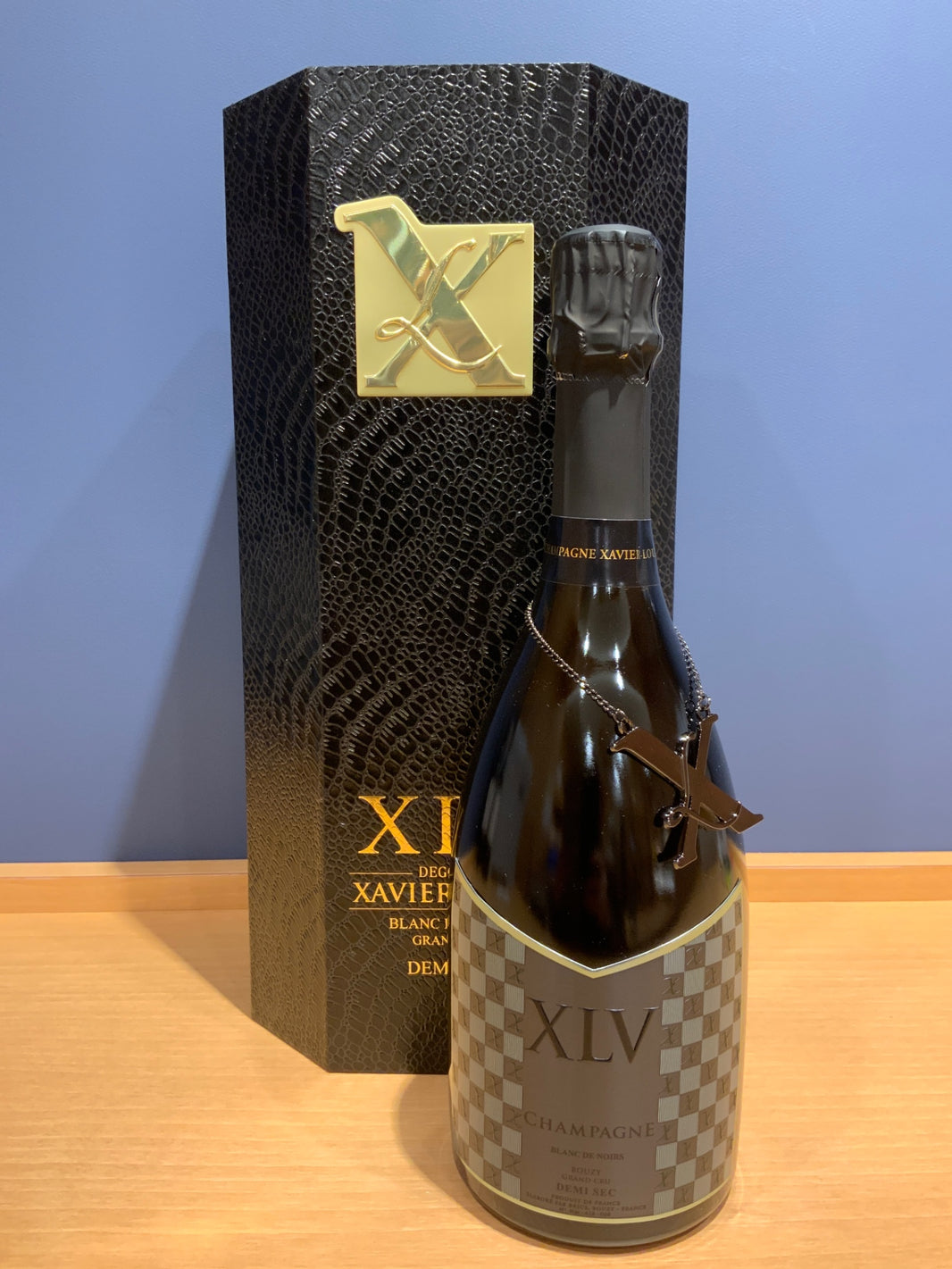 XLV ルイ・ヴィトン シャンパーニュ ブランドノワール ドミセック750ml