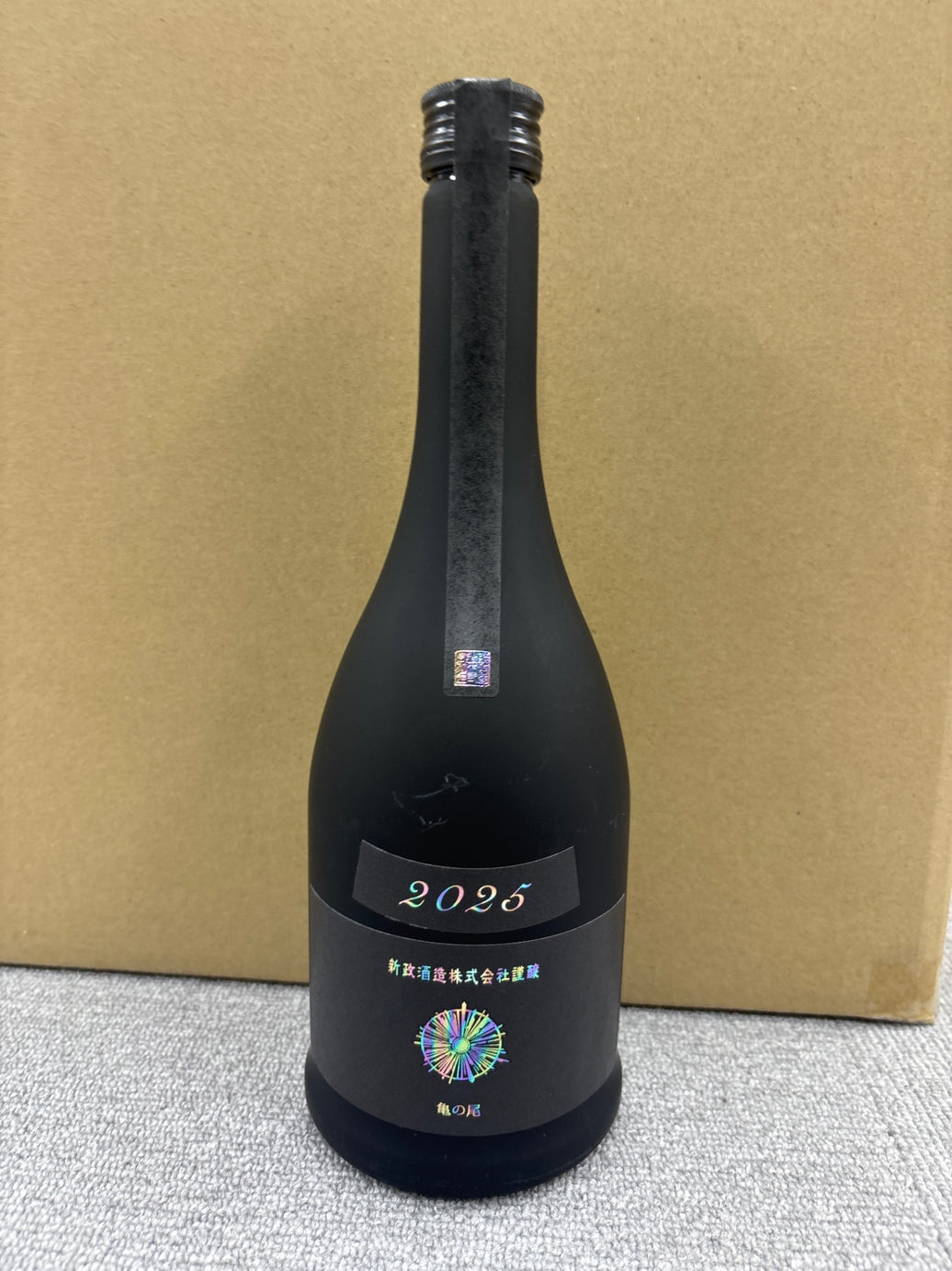 新政 水墨(アッシュ) 亀の尾 720ml