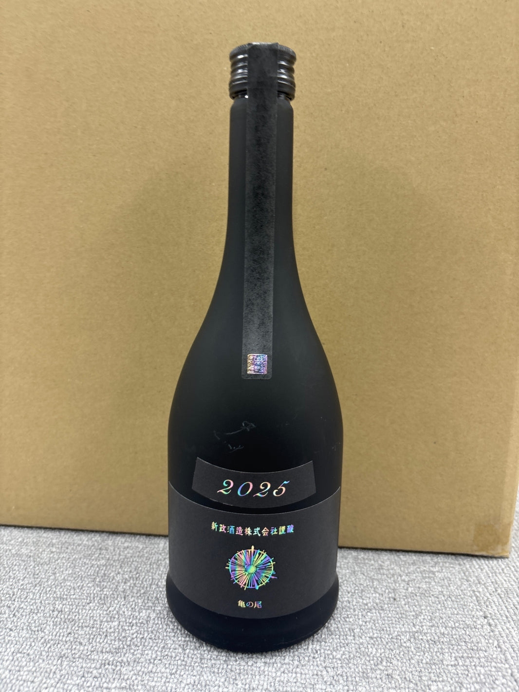 新政 水墨(アッシュ) 亀の尾 720ml