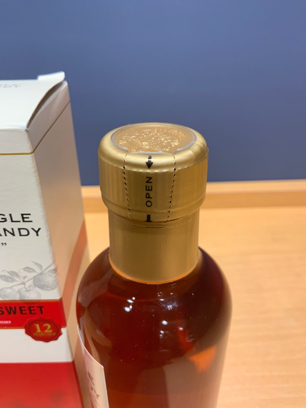 image ニッカ シングルアップルブランデー 弘前 12年 フルーティ&スイート 180ml