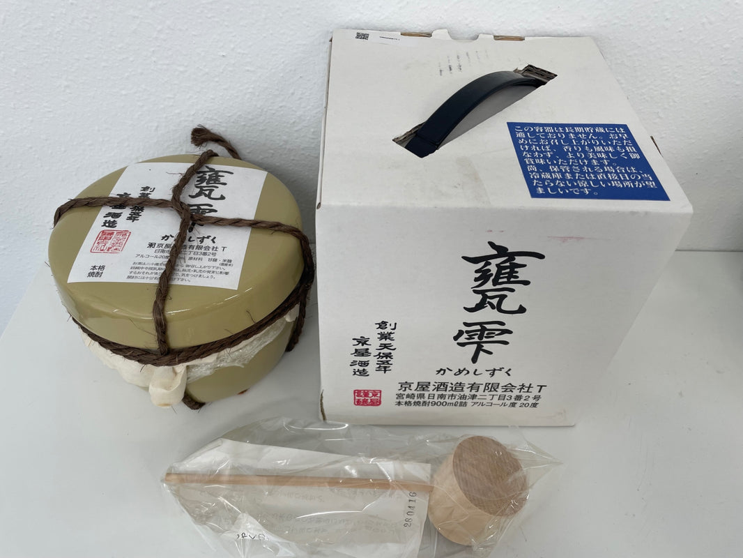 image Kyoya Sake Brewery Kameshizuku 20% ABV 900ml