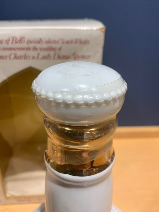 ＢＥＬＬｓ　陶器ボトル　1本　箱付き - LIQUOR JOY