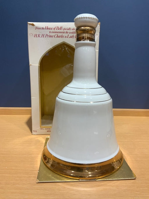 ＢＥＬＬｓ　陶器ボトル　1本　箱付き - LIQUOR JOY