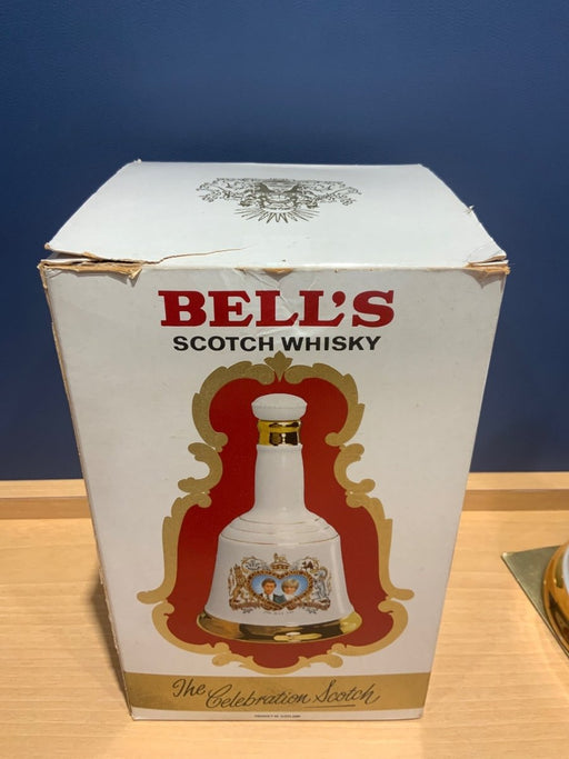 ＢＥＬＬｓ　陶器ボトル　1本　箱付き - LIQUOR JOY