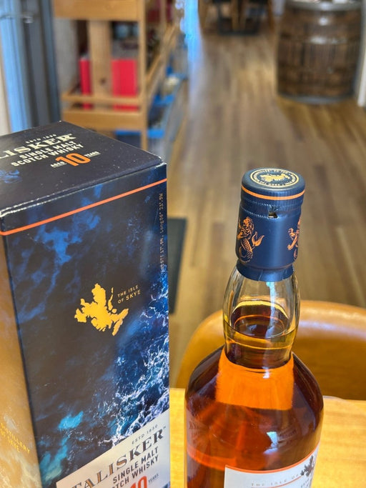 タリスカー 10年 箱入り [ ウイスキー イギリス 700ml ] [ギフトBox入り] - LIQUOR JOY