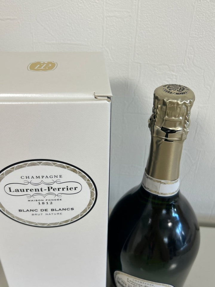 ［化粧箱入り］ローラン・ペリエ ブランドブランブリュットナチュール 12度 750ml［シャンパン］ - LIQUOR JOY