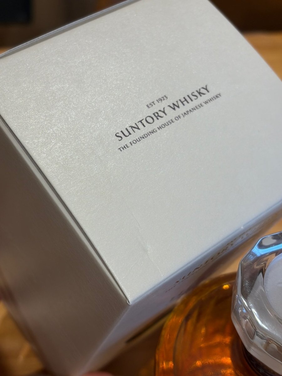 響12年 トラベルエクスクルーシブ（Travel Exclusive）43% 700ml - LIQUOR JOY