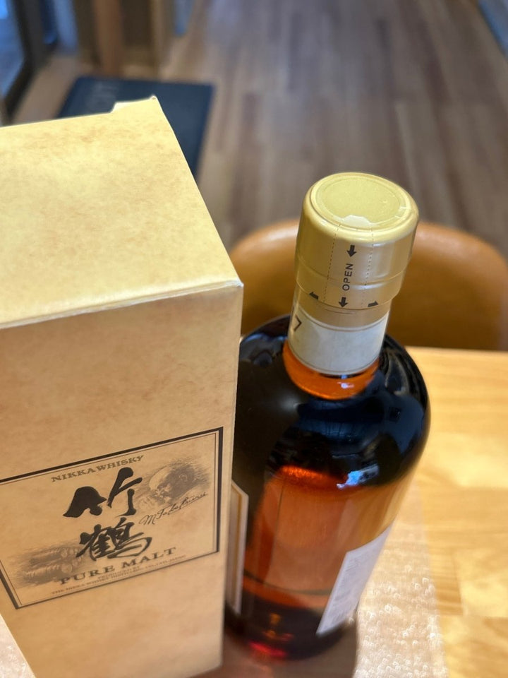 竹鶴17年ピュアモルト [ ウイスキー 日本 700ml ] - LIQUOR JOY