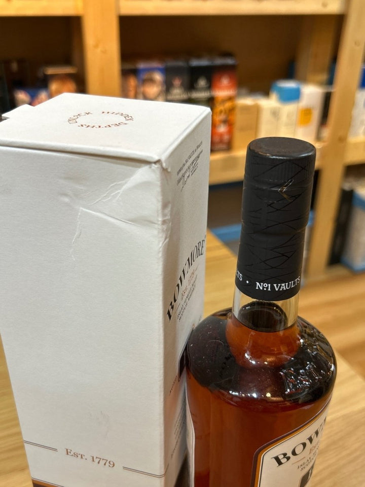 シングルモルト ウイスキー ボウモア 18年 700ml - LIQUOR JOY