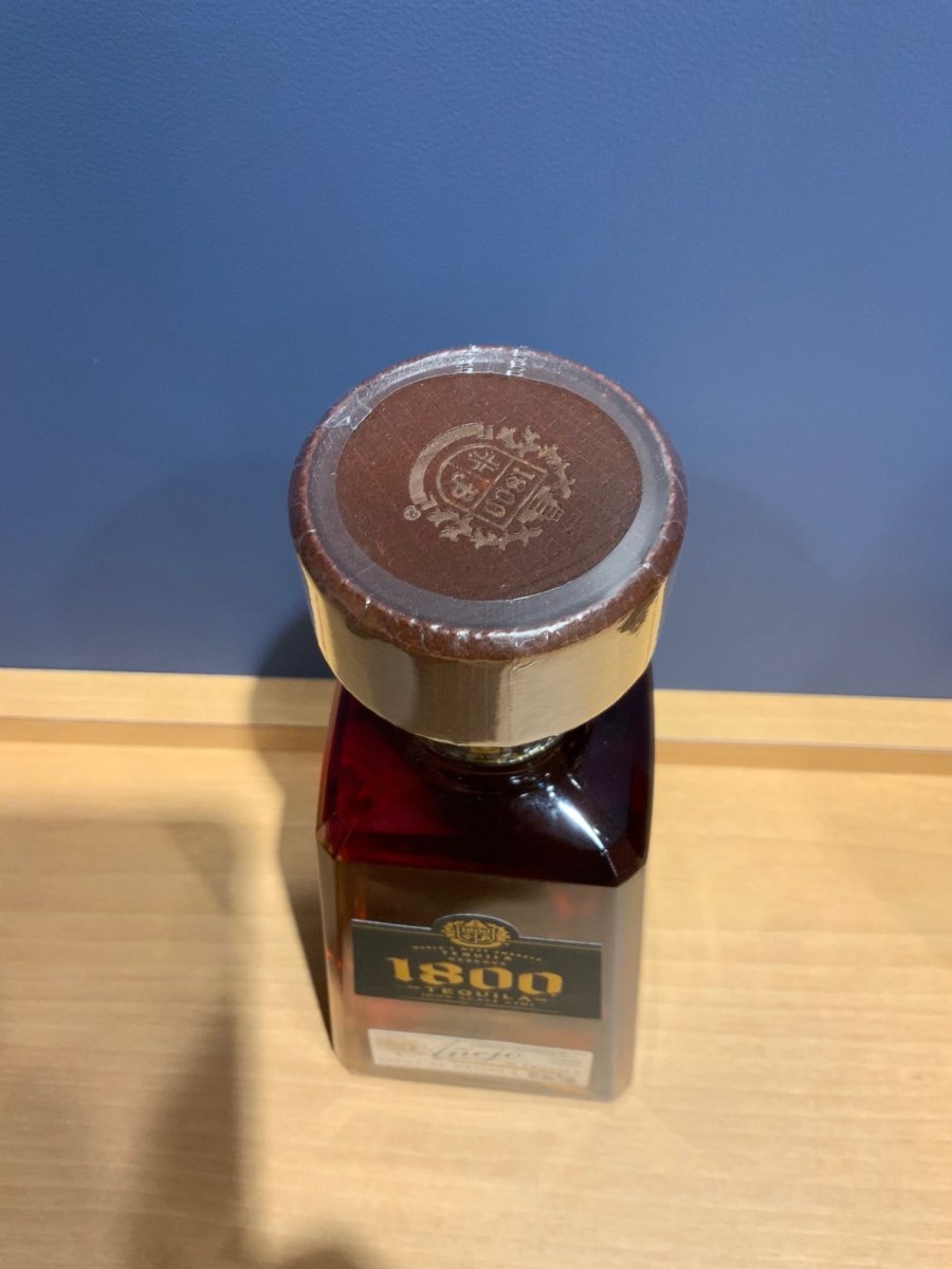 クエルボ 1800 アネホ [ テキーラ 750ml ] - LIQUOR JOY