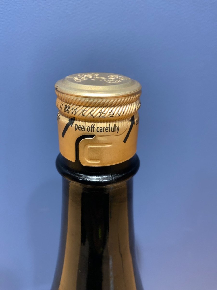 十四代 秘蔵酒 純米大吟醸 古酒 1800ml - LIQUOR JOY