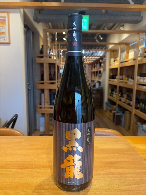 黒龍酒造 黒龍 大吟醸 1800ml - LIQUOR JOY