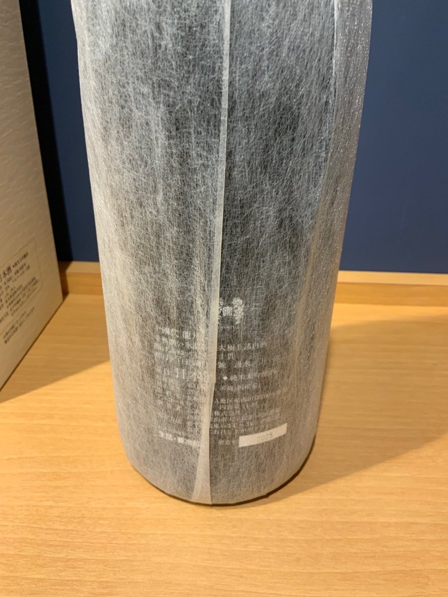 十四代 龍月 りゅうげつ 純米大吟醸 斗瓶囲い 化粧箱付 1800ml - LIQUOR JOY