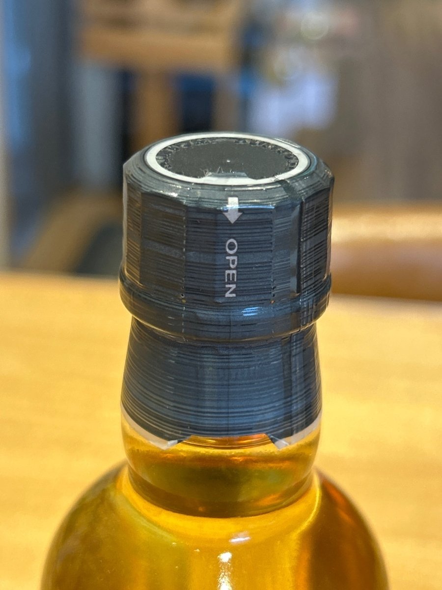 サントリー シングルグレーンウイスキー 知多 180ml - LIQUOR JOY