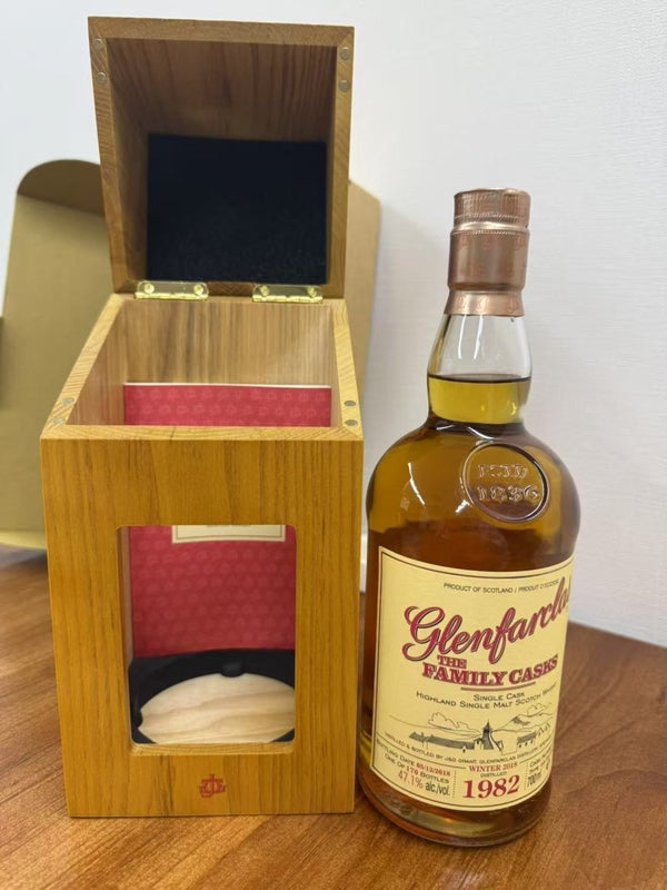 グレンファークラス 1982 ファミリーカスク 54.9度 700ml [並行輸入品] - LIQUOR JOY