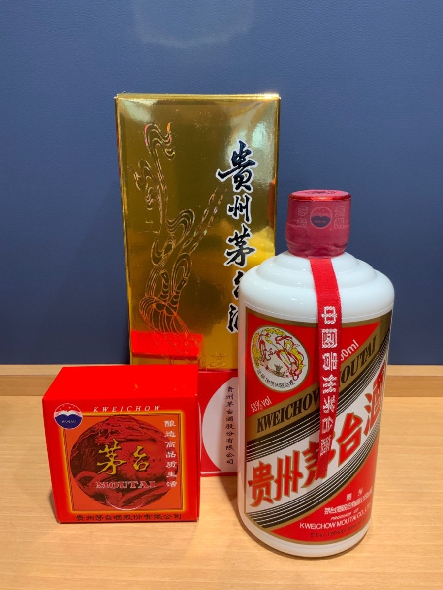 貴州茅台酒 ギフトボックス入り　中国酒　500ml 貴州茅台酒 ギフトボックス入り 中国酒 500mlの通販はau PAY
