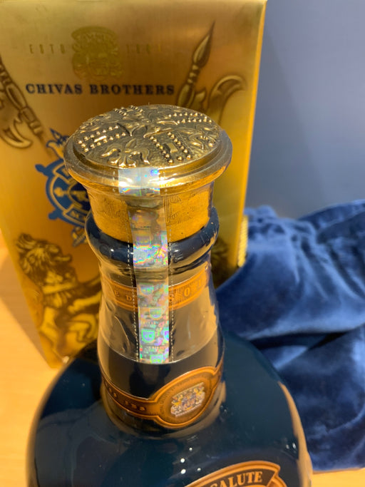 ROYAL SALUTE ロイヤルサルート 21年 青 陶器ボトル ウイスキー 750ml 40%