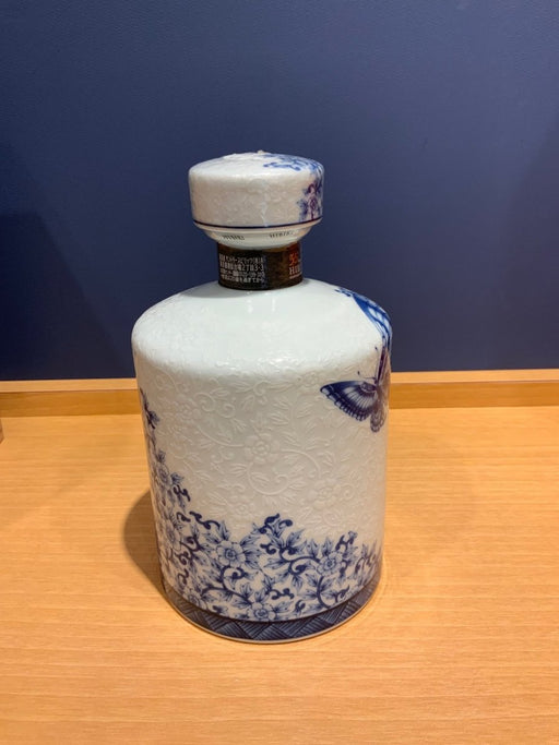 響　35年　初期有田「染付牡丹蝶図筒形瓶」 - LIQUOR JOY