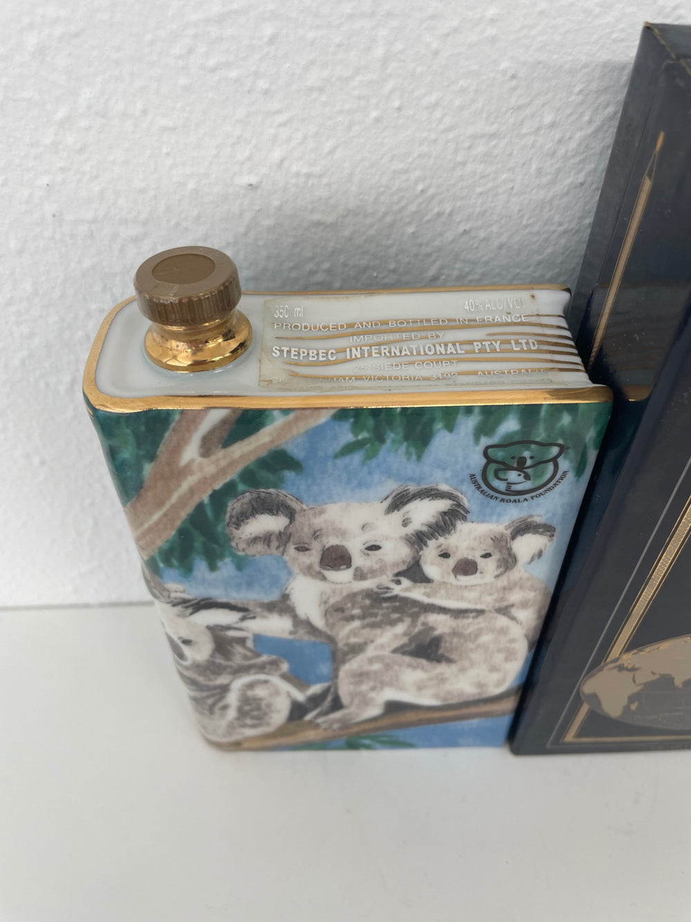 Camus Book Australia 350ml