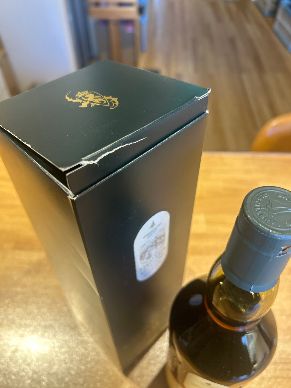 LAGAVULIN(ラガヴーリン) 16年 700ml