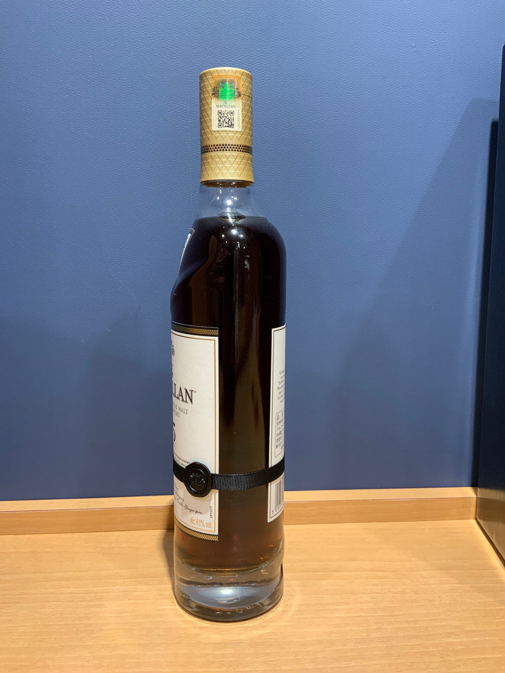 【箱付き】ｻﾞマッカラン25年　シェリーオーク　700ml　43度 2019 Release