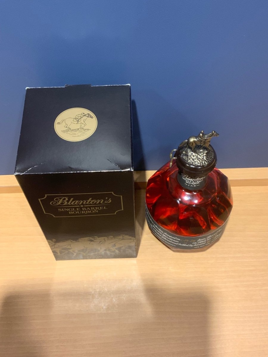 ブラントン・ブラック　シングルバレルバーボンウイスキー 40％ Blanton's - LIQUOR JOY
