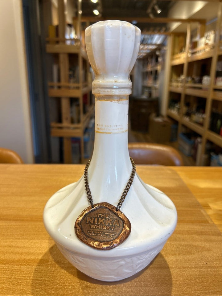 ニッカ 鶴 白陶器 表記なし 43度 700ml - LIQUOR JOY