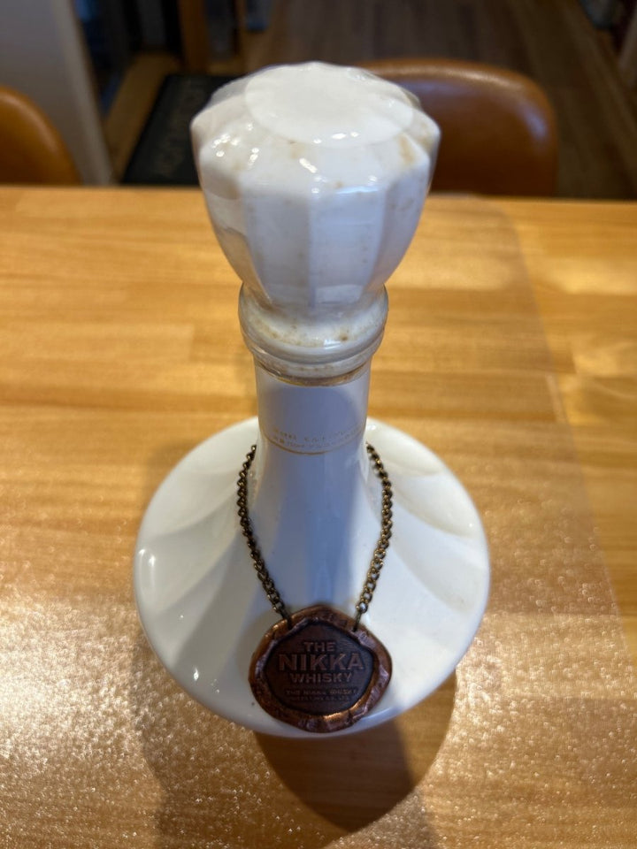 ニッカ 鶴 白陶器 表記なし 43度 700ml - LIQUOR JOY