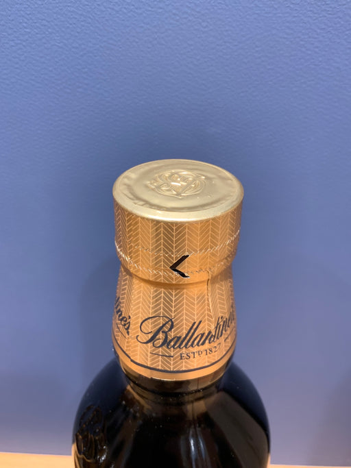 ブレンデッドスコッチウイスキー バランタイン21年 [ ウイスキー イギリス 700ml ]