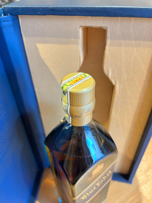 ジョニーウォーカー ブルーラベル 箱付き/海外版　750ML