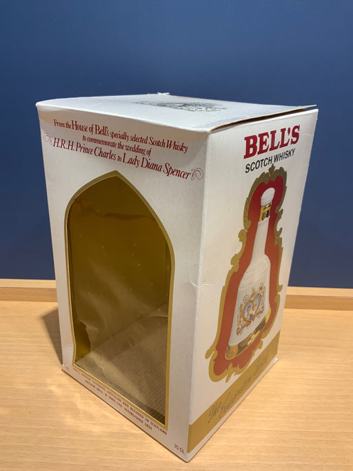 ＢＥＬＬｓ　陶器ボトル　1本　箱付き