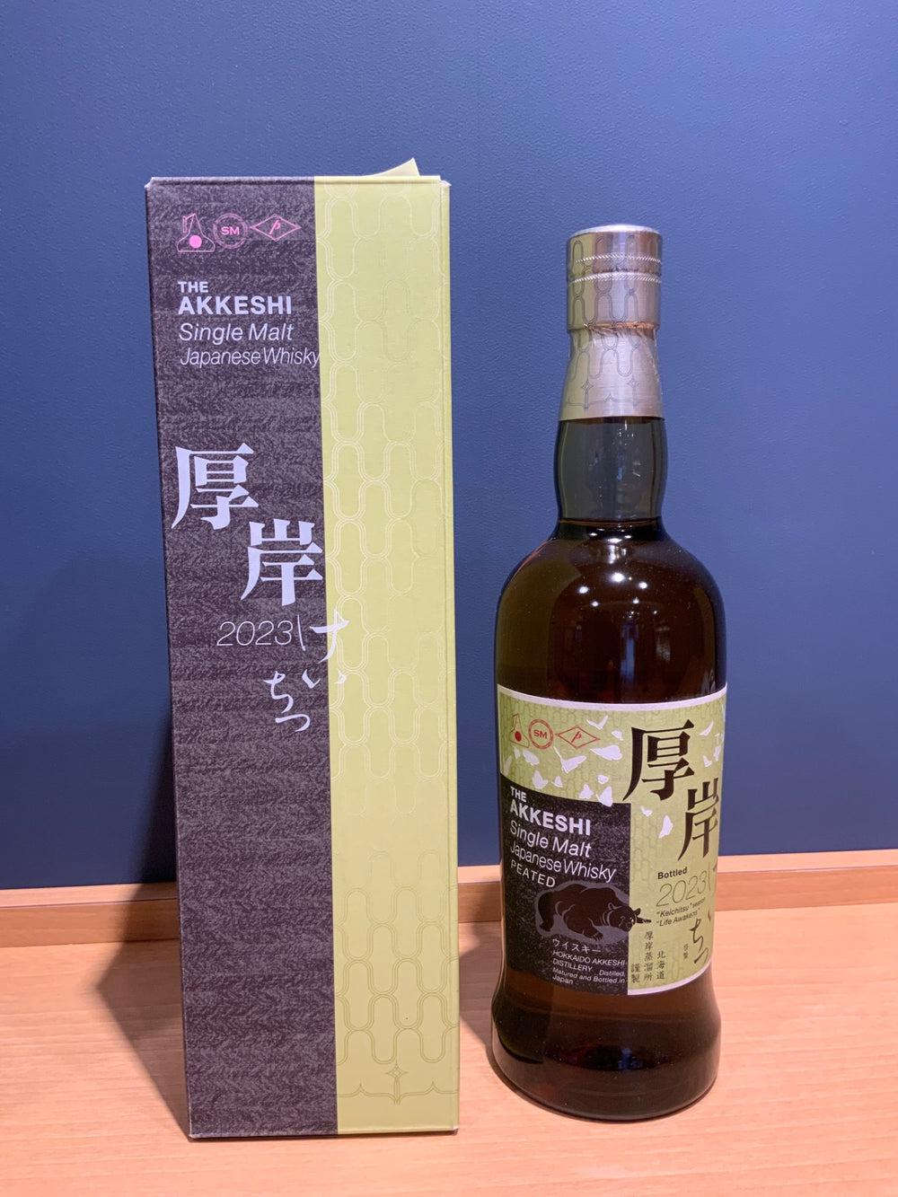 Akkeshi Blended Whisky Keichitsu 55% [Japanese Whisky 700ml]
