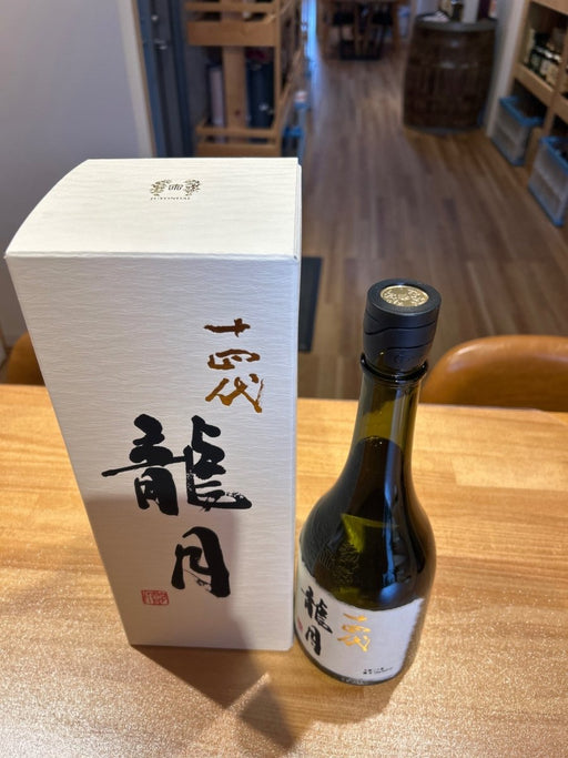 十四代 純米大吟醸 斗瓶囲い 龍月 720ml - LIQUOR JOY