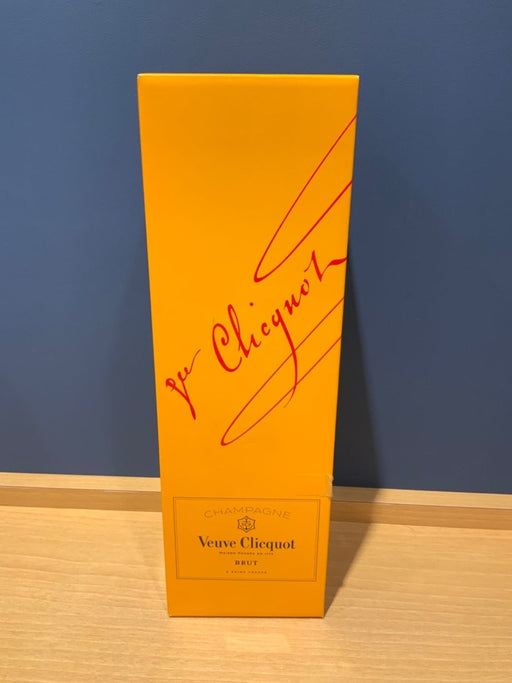 ヴーヴクリコ イエローブリュット 750ml - LIQUOR JOY