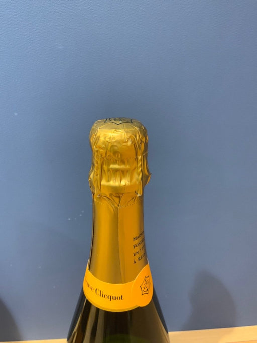 ヴーヴクリコ イエローブリュット 750ml - LIQUOR JOY