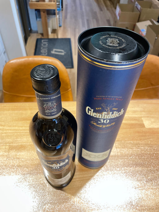 グレンフィディック 30年 700ｍｌ （オールドボトル）