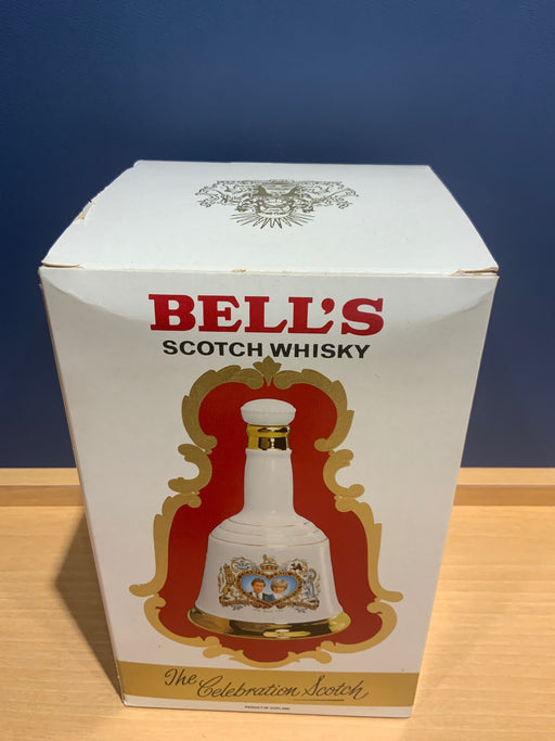 ＢＥＬＬｓ　陶器ボトル　1本　箱付き
