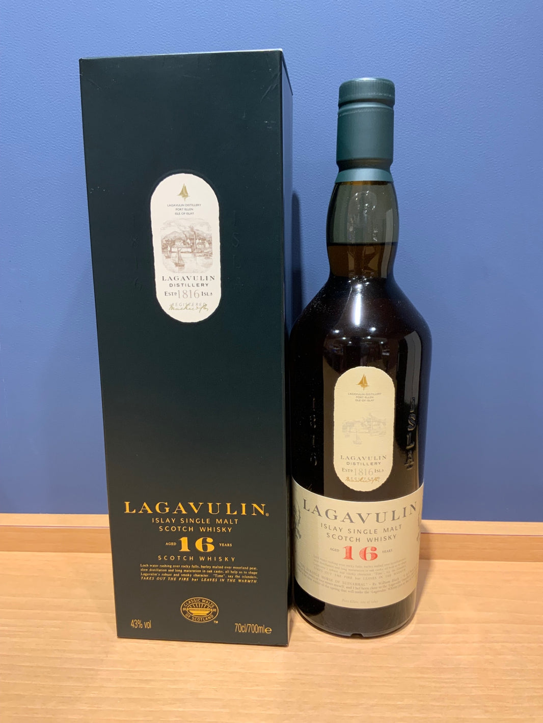 ラガヴーリン16年 43度 700ml