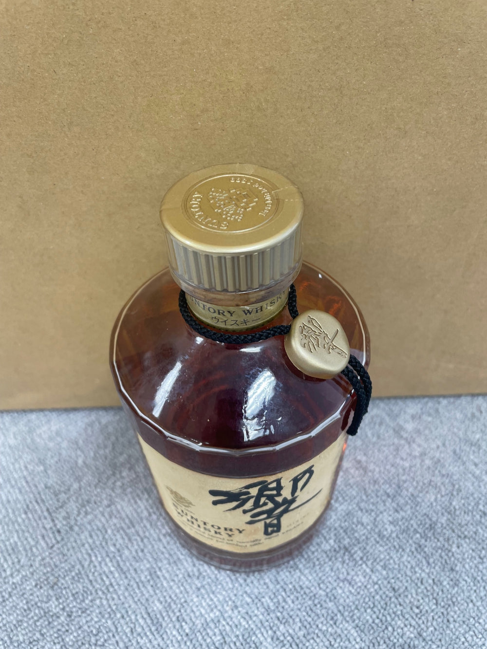 響 金キャップ 裏ゴールドラベル 700ml