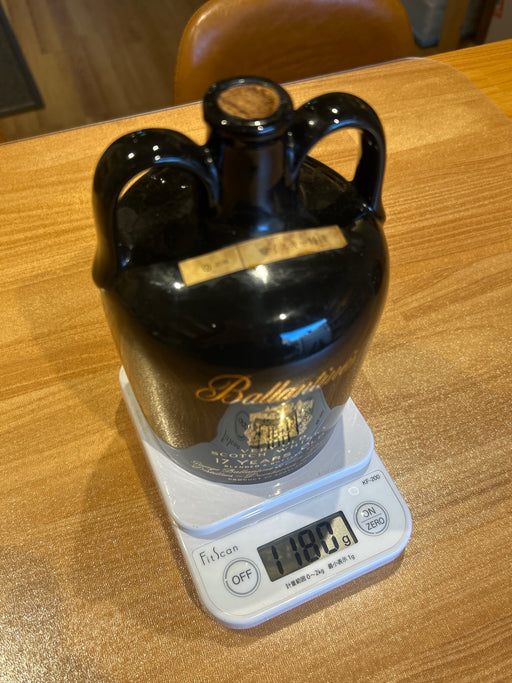 [古酒] バランタイン 17年 青陶器ボトル 正規品 43度 750ml [Ｋ-ＢＡＴ-338]