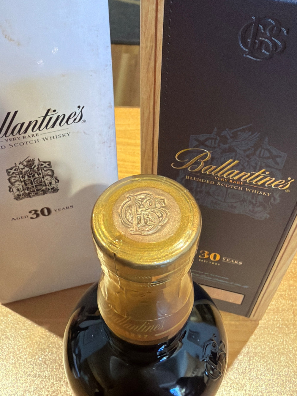 バランタイン 30年 40° 700ml (木箱入)