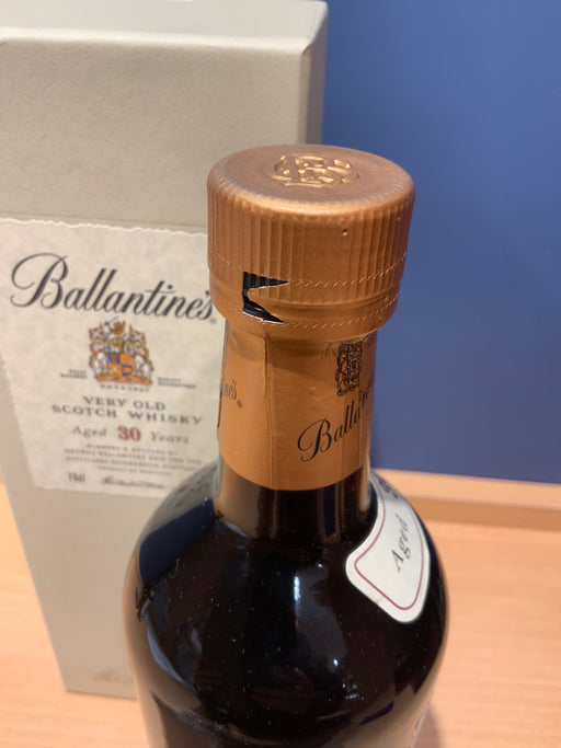 バランタイン 30年 43度 700ml