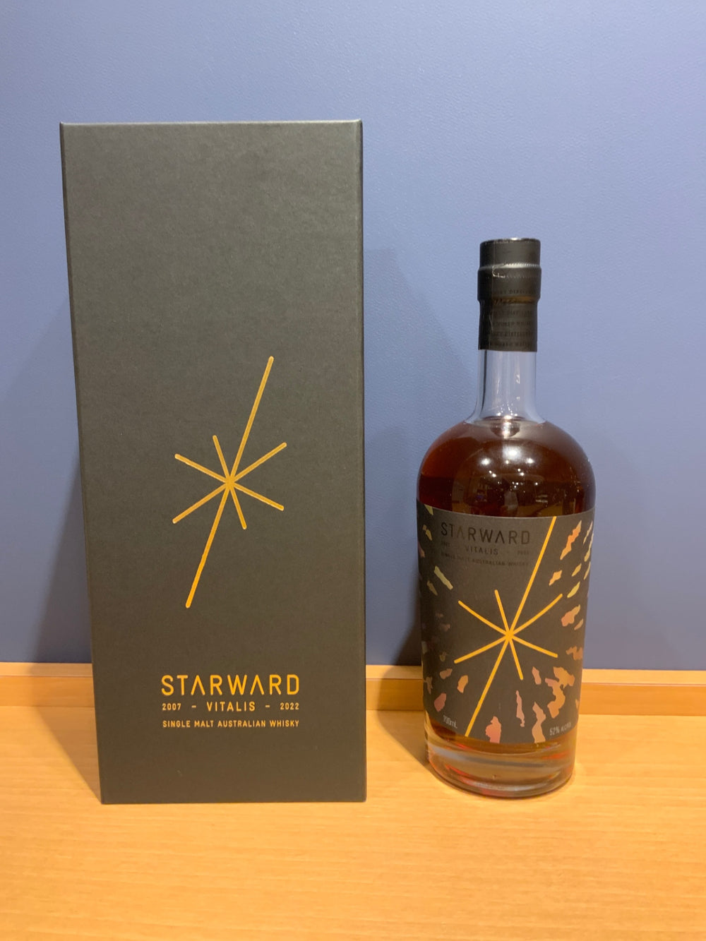 スターワード ヴィタリス 創業15周年記念ボトル オーストラリアン シングルモルト ウイスキー 52％ 700ml
