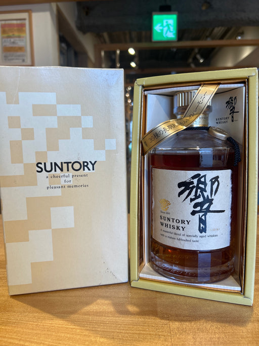 響 金キャップ 裏ゴールドラベル 700ml