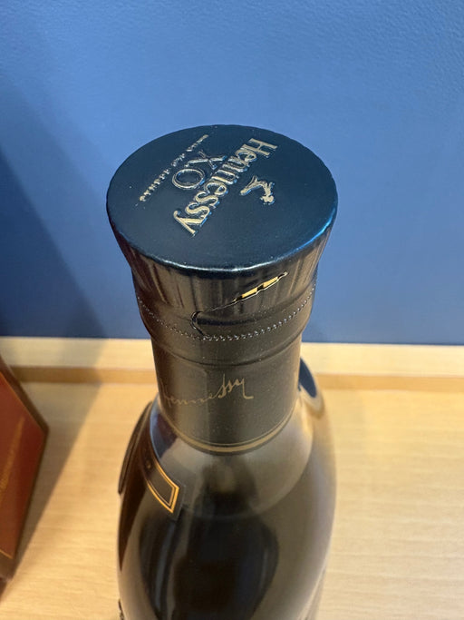 ヘネシー Hennessy XO コニャック 黒キャップ 箱付き