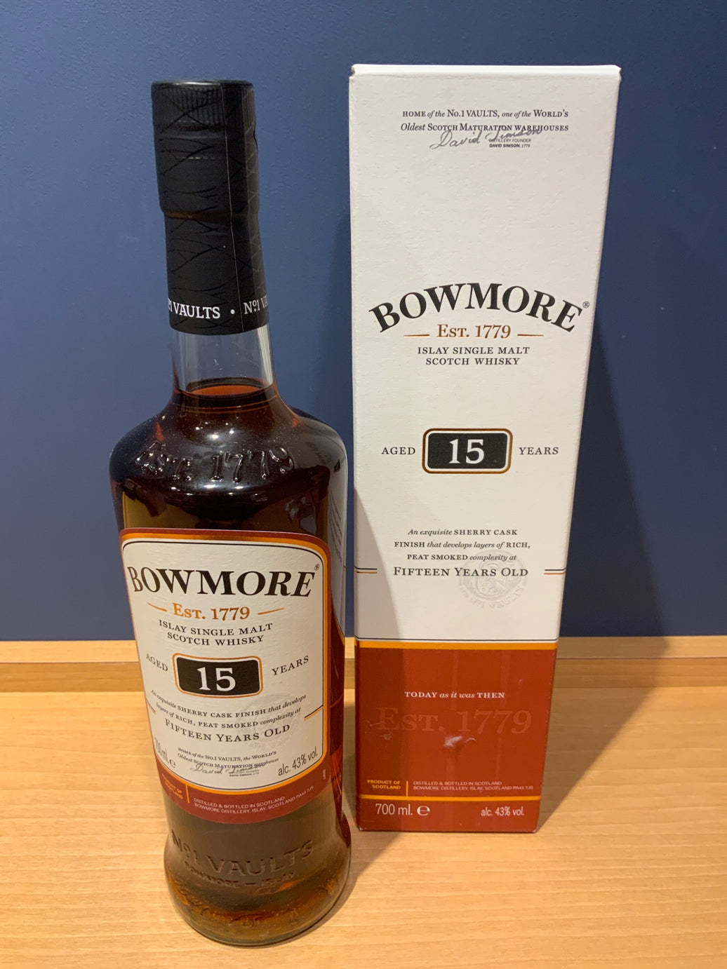 ボウモア 15年 43°700ml [正規品箱入り]