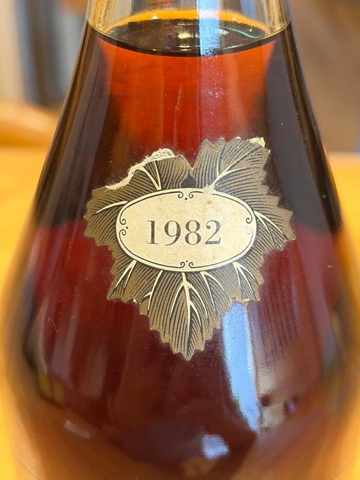 アルマンルソー ボーヌマール ド ブルゴーニュ 1982　700ml