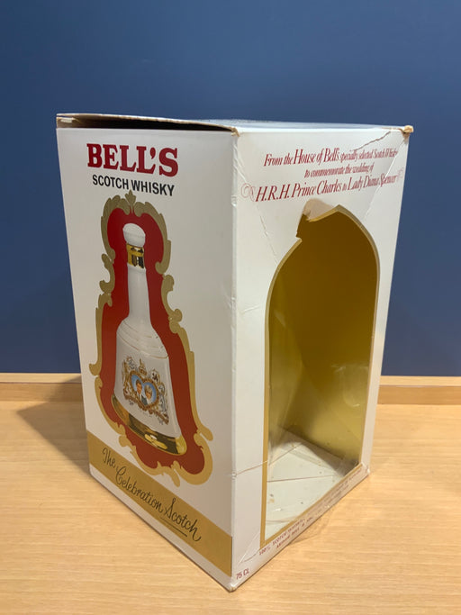 ＢＥＬＬｓ　陶器ボトル　1本　箱付き